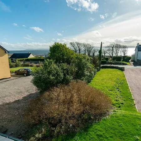 Stylish, Spacious Sea View House Semesterbostad *