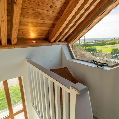 Stylish, Spacious Sea View House Semesterbostad Galway