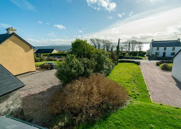 Stylish, Spacious Sea View House Semesterbostad *