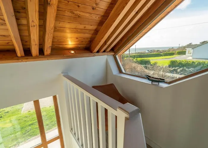 Stylish, Spacious Sea View House Semesterbostad Galway