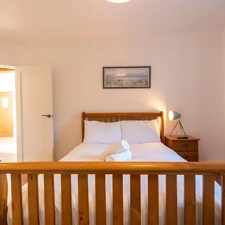 Stylish, Spacious Sea View House Prázdninový dům *