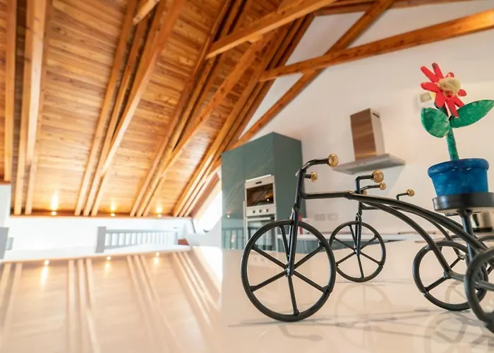 Stylish, Spacious Sea View House Nyaraló Galway