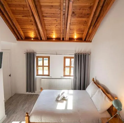 Stylish, Spacious Sea View House Nyaraló Galway